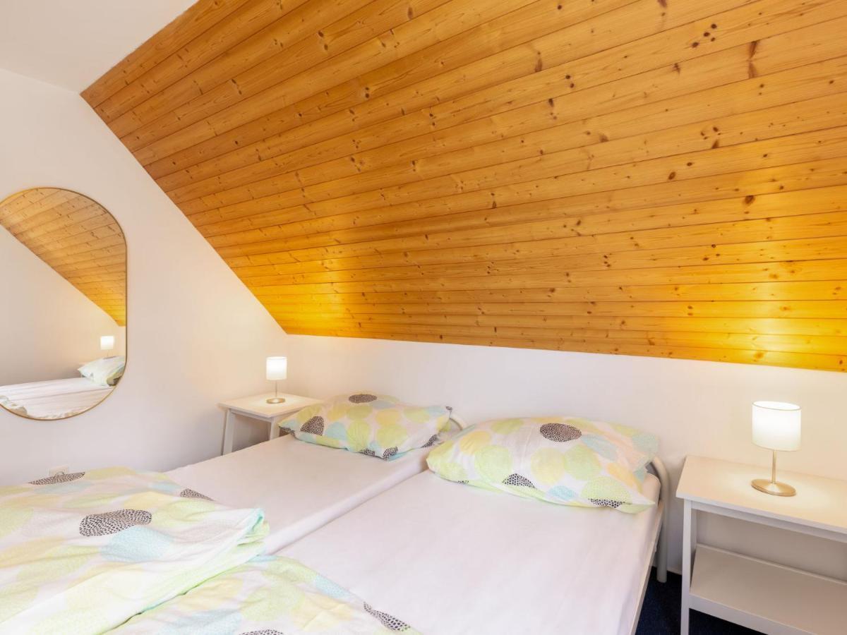 Holiday Home Holiday Hill 60 By Interhome Cista  エクステリア 写真